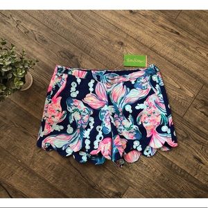 Lilly Pulitzer Magnolia Short in Going Coastal
